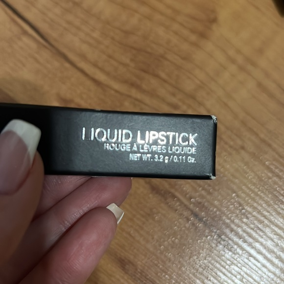 Anastasia Beverly Hills liquid lipstick - Picture 2 of 3